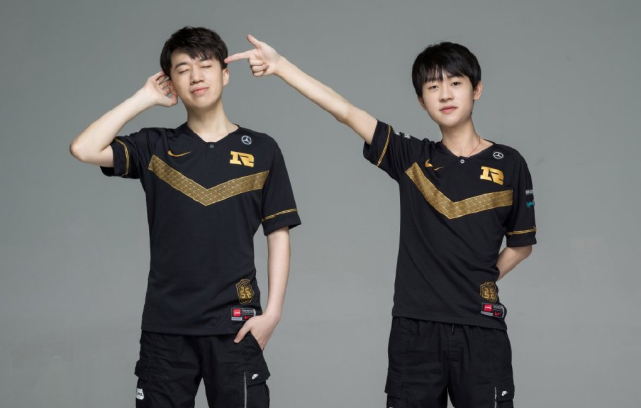 这位两次荣 这位两次荣