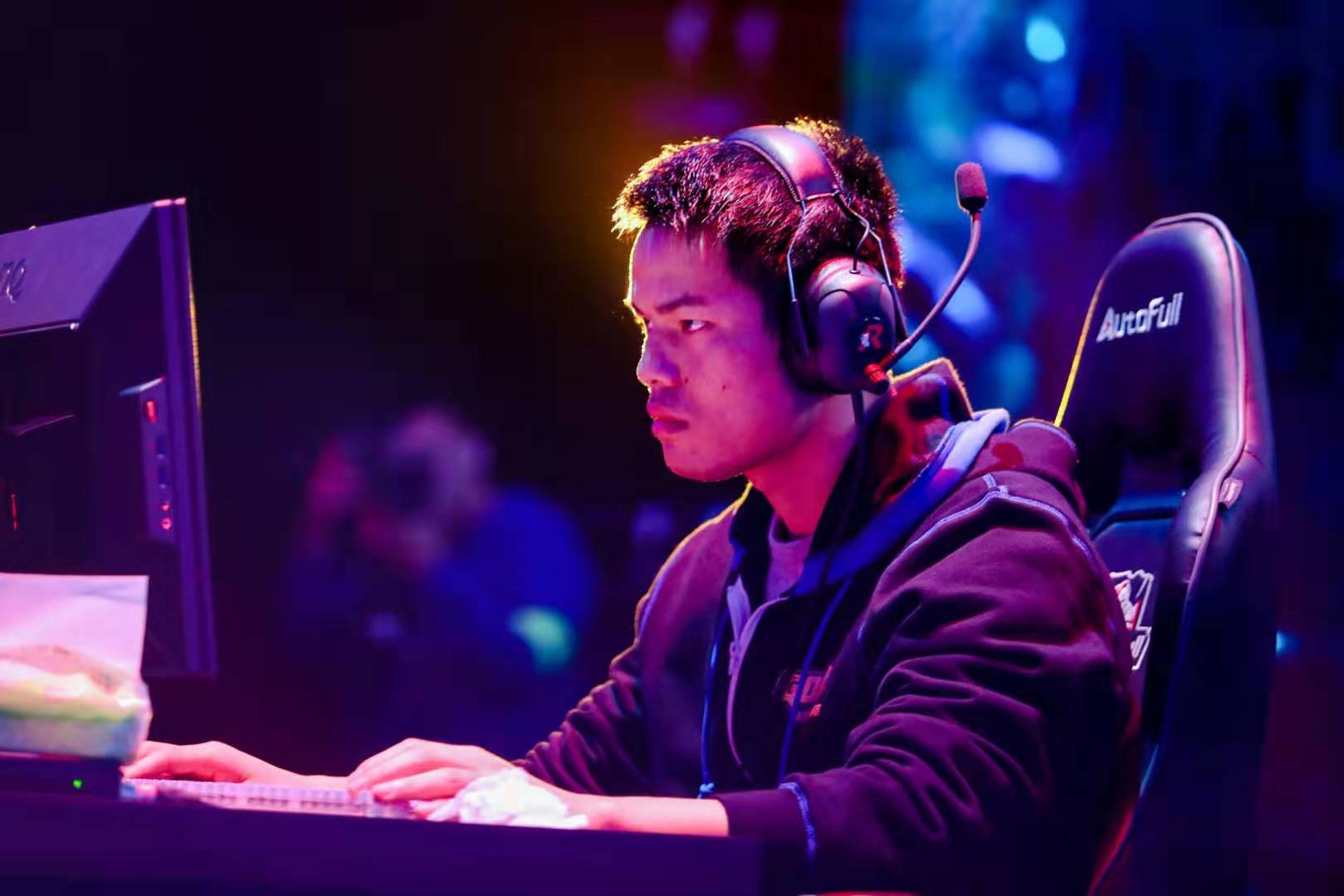 左路内收 左路内收